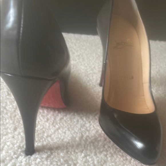 Christian Louboutin Black Heels Sophisticated Elegance - Picture 4 of 9